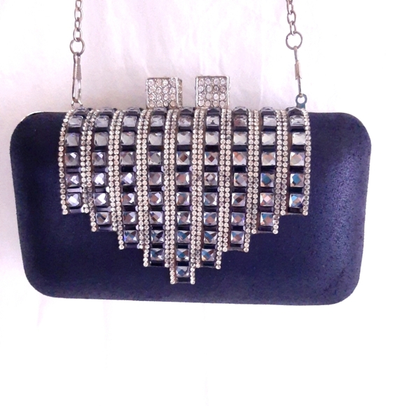 mundi Handbags - Jeweled evening bag with chain shoulder strap
